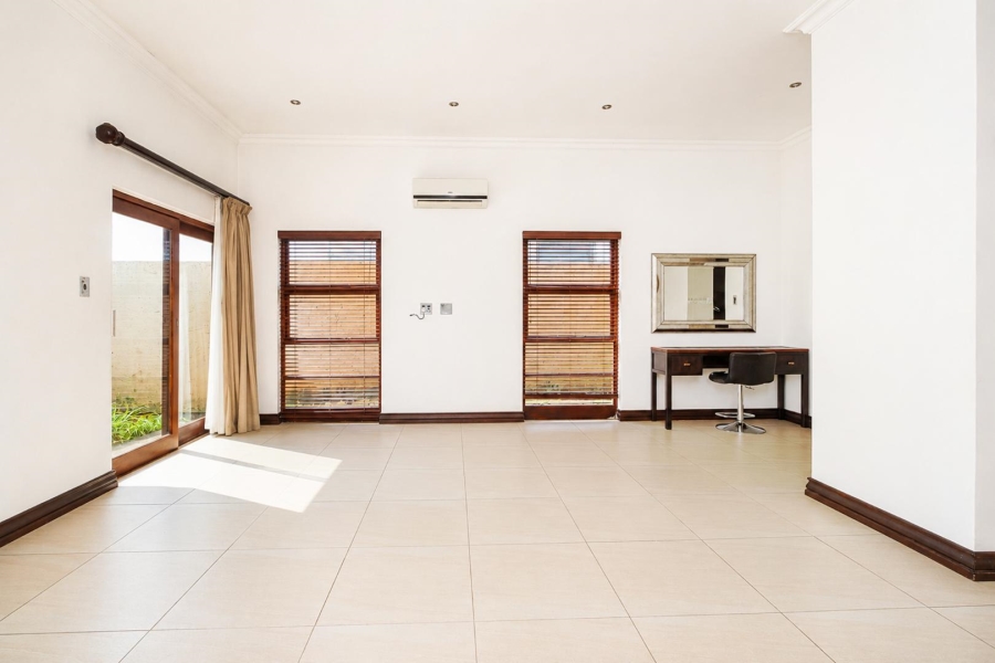 5 Bedroom Property for Sale in Pecanwood Estate North West